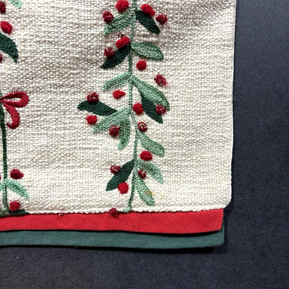 TAHARI Home Christmas Table Runner Natural Red and Green Holly Silver 16